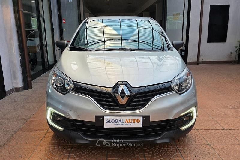 Usata Renault Captur Life 90 CV (66 kW) 2019 Argento SUV