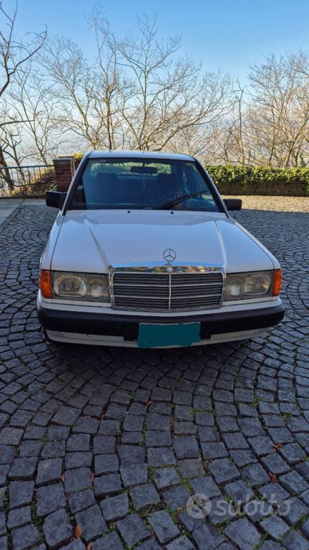 Usata Mercedes 190 109 CV (80 kW) 1991 Bianco Berlina