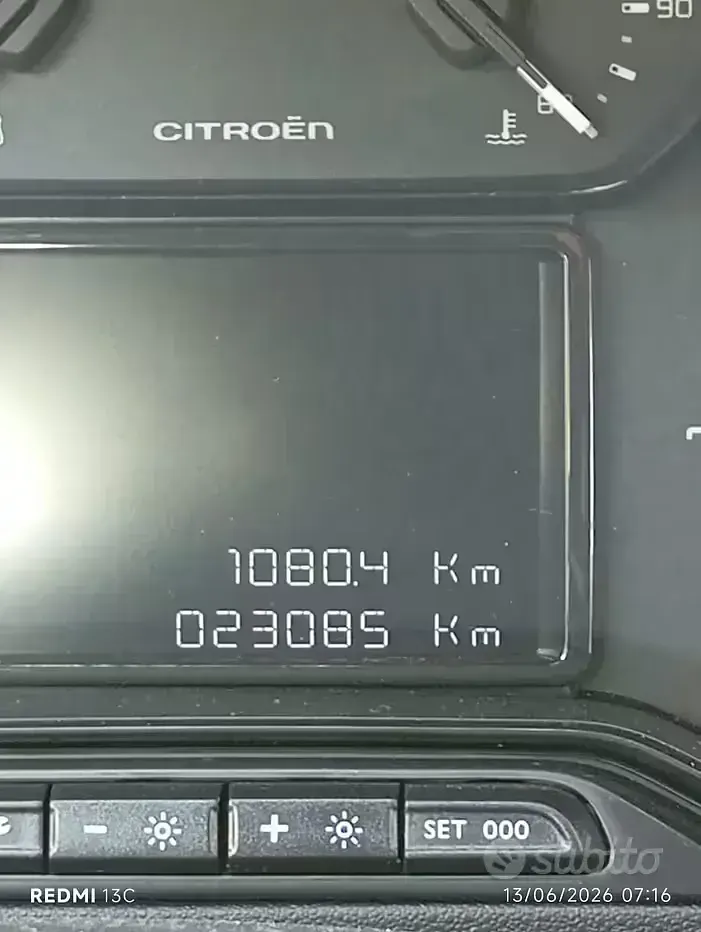 Usata Citroën C3 101 CV (74 kW) 2024 Grigio Berlina