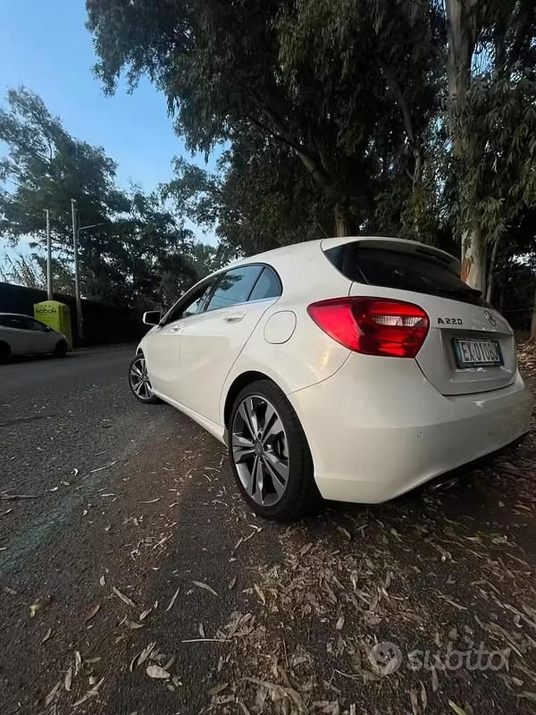 Usata Mercedes A220 Edition 170 CV (125 kW) 2015 Berlina