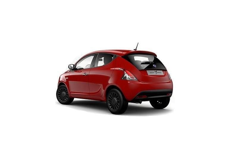 Usata Lancia Ypsilon Gold 69 CV (50 kW) 2022 Rosso Utilitaria