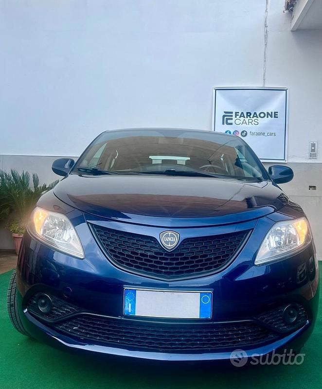 Usata Lancia Ypsilon S 69 CV (50 kW) 2018 Blu Utilitaria