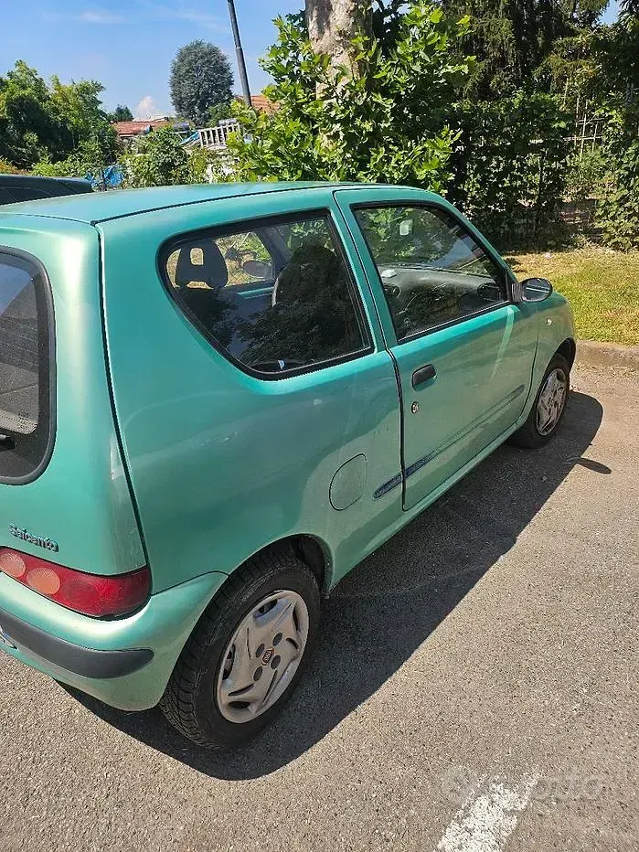 Usata Fiat 600 54 CV (39 kW) 2001 Verde Berlina