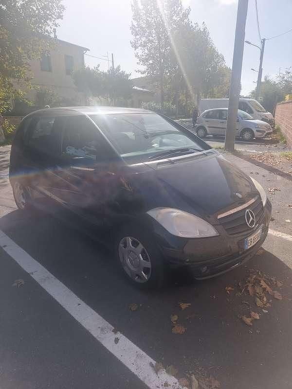 Usata 2010 Mercedes A160 Elegance Monovolume | 2500 € (Super prezzo) - Immagine 1/4