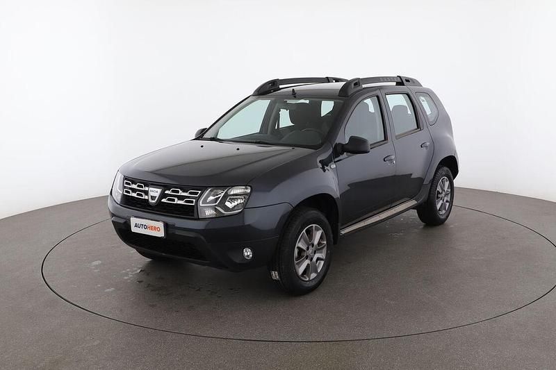 Blu Usata 2016 Dacia Duster Lauréate SUV | 11.199 € (Buon prezzo) - Immagine 1/3