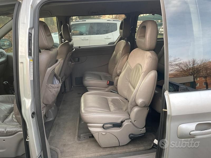 Usata Chrysler Grand Voyager 2003 Grigio Monovolume
