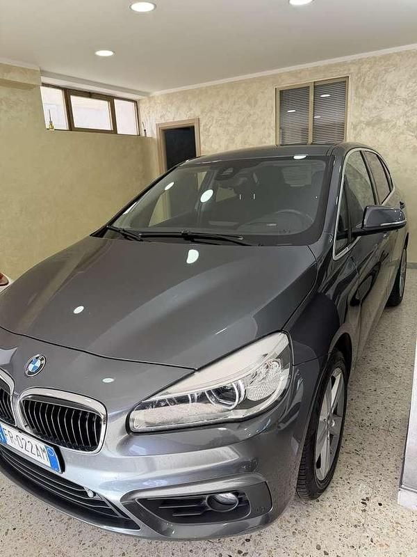 Usata BMW 216 Active Tourer Luxury Line 116 CV (85 kW) 2018 Grigio Monovolume