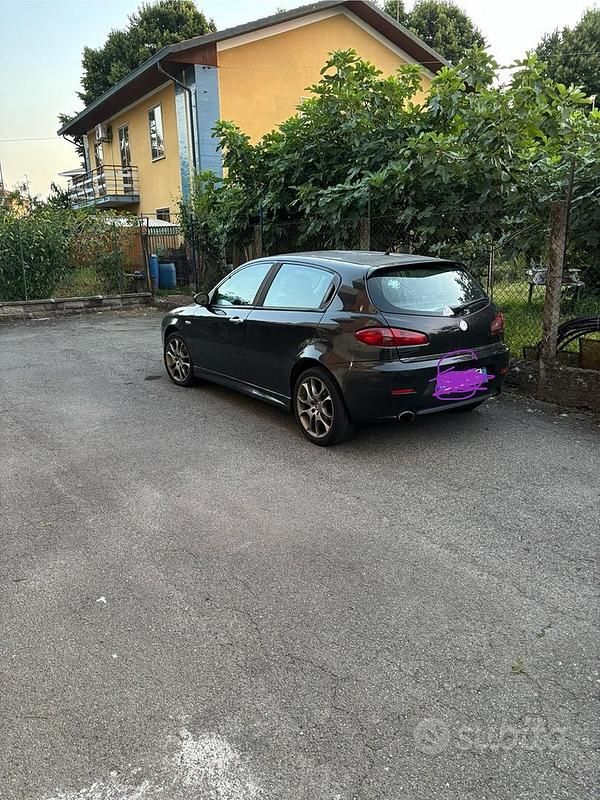 Usata Alfa Romeo 147 2006 Utilitaria