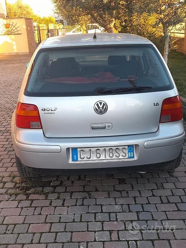 Usata VW Golf IV 105 CV (77 kW) 2004 Berlina