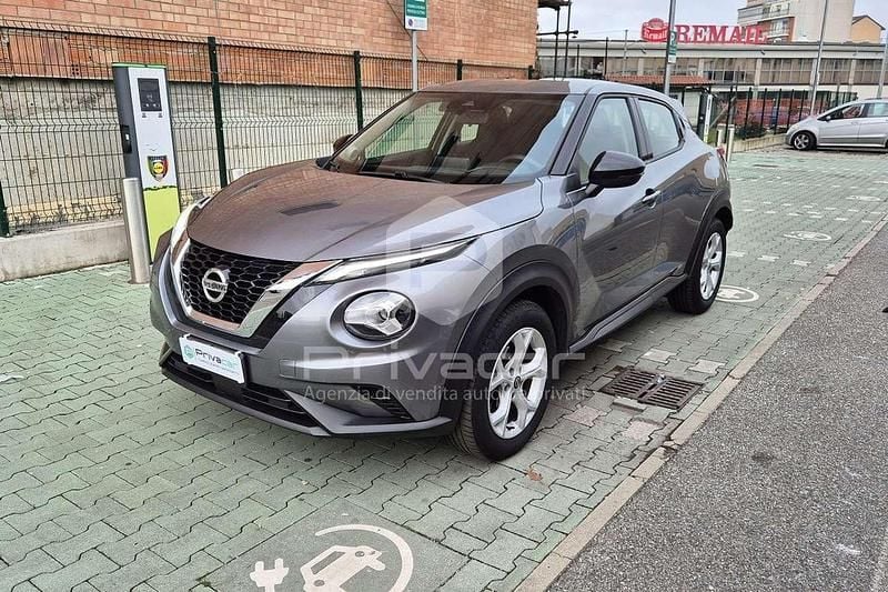Usata Nissan Juke Acenta 114 CV (83 kW) 2022 Grigio SUV