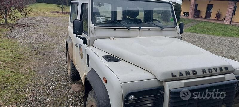 Usado Land Rover Defender 122 CV (89 kW) 2011 Blanco SUV
