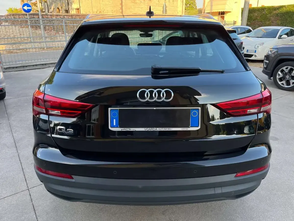 Usata Audi Q3 Advanced 150 CV (110 kW) 2021 Nero SUV