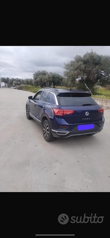 Usata VW T-Roc 116 CV (85 kW) 2020 Blu SUV
