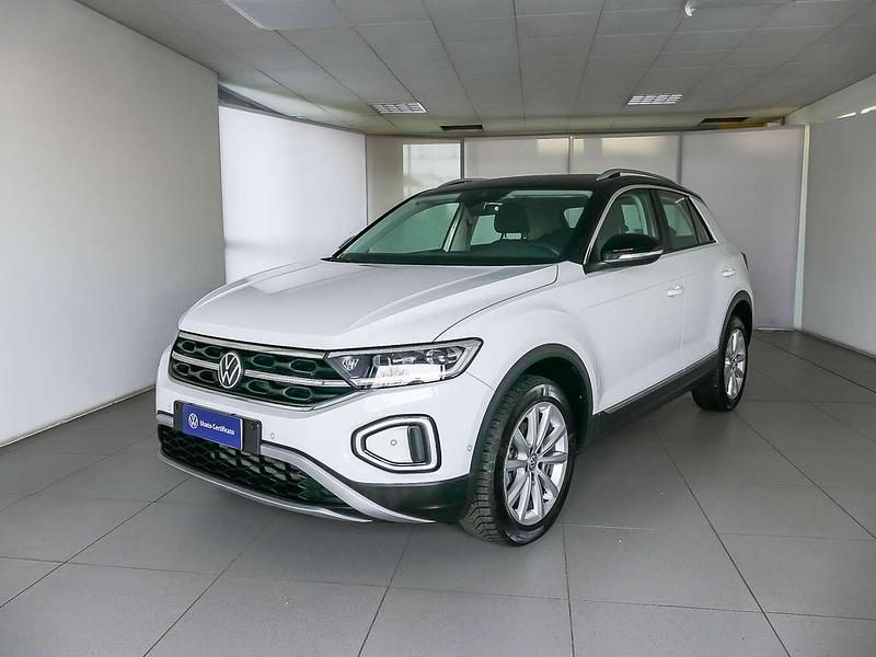 Usata VW T-Roc Style 150 CV (110 kW) 2022 Pure white deep black perlato SUV