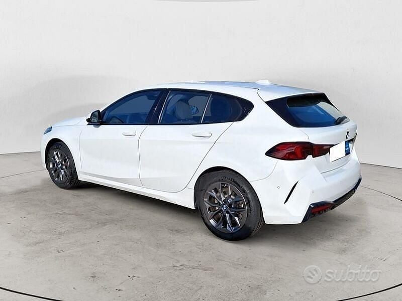 Usata BMW 120 Efficient Dynamics 156 CV (114 kW) 2024 Bianco Utilitaria