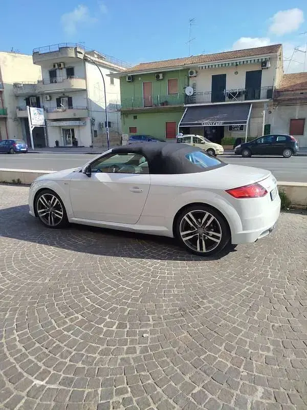 Usata Audi TT Roadster S-Line 184 CV (135 kW) 2016 Cabrio