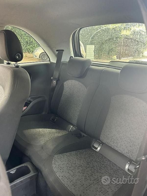 Usata Opel Adam 70 CV (51 kW) 2013 Grigio Utilitaria