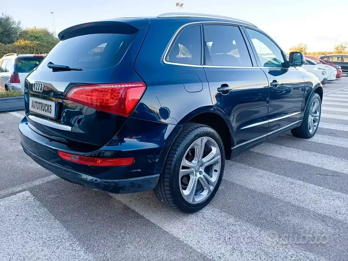 Usata Audi Q5 Advanced 170 CV (125 kW) 2011 Blu SUV