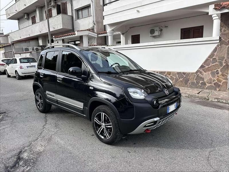 Usata Fiat Panda Cross Cross 95 CV (69 kW) 2018 Nero Utilitaria