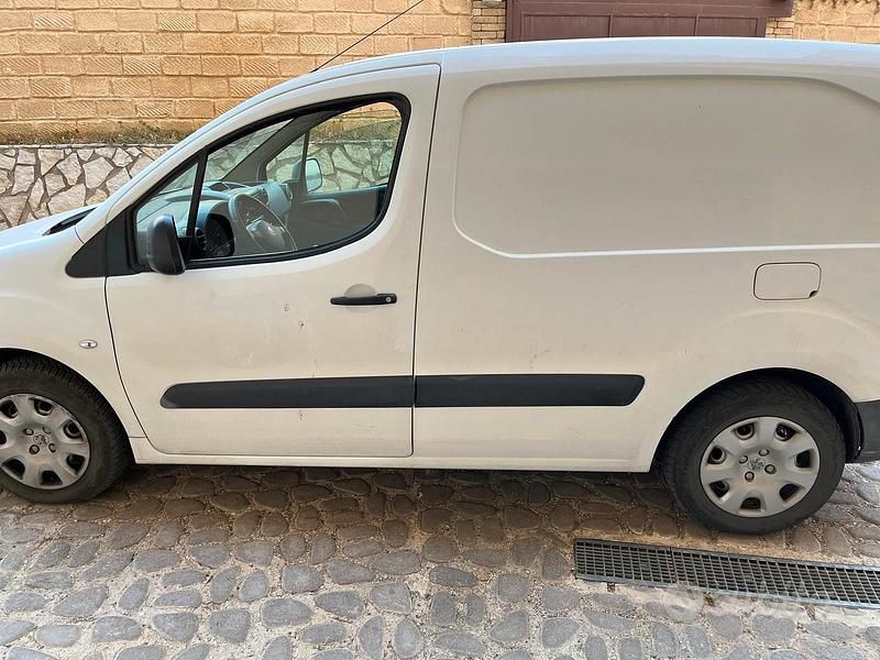 Usata Peugeot Partner 100 CV (73 kW) 2016 Bianco Monovolume