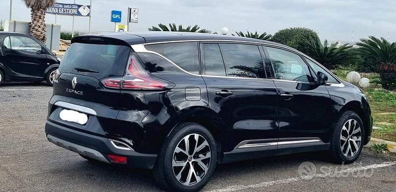 Nero Usata 2018 Renault Espace Intens Monovolume | 12.850 € (Buon prezzo) - Immagine 1/4