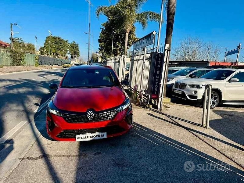 Usata Renault Clio V 100 CV (73 kW) 2024 Rosso Berlina