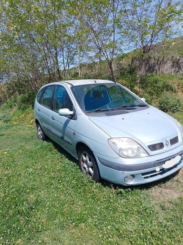 Usata Renault Scénic 107 CV (78 kW) 2000 Monovolume