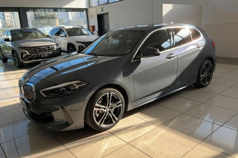 Usata BMW 120 M Sport 178 CV (130 kW) 2021 Grigio Utilitaria