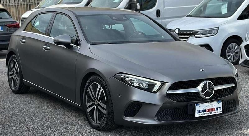 Usata Mercedes A180 Advanced 116 CV (85 kW) 2020 Grigio Berlina
