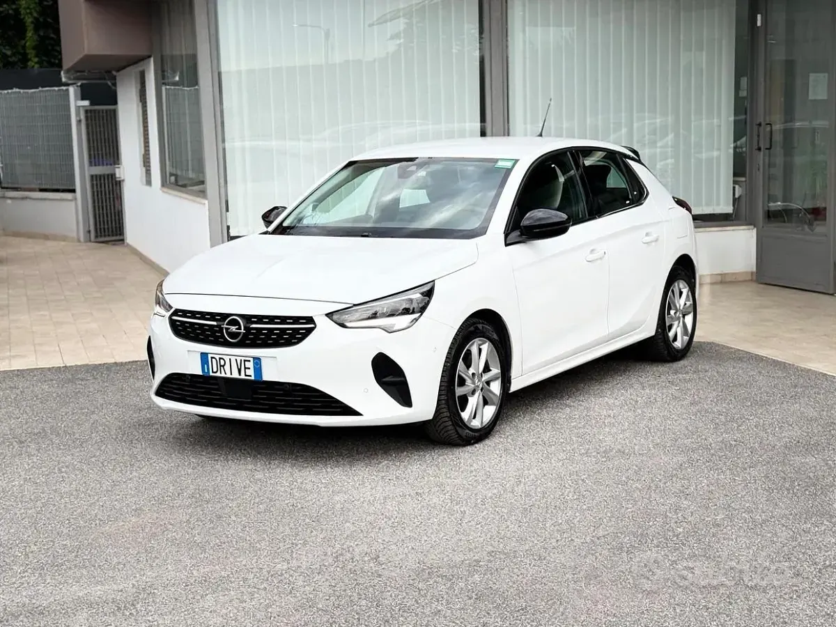 Usata Opel Corsa 101 CV (74 kW) 2023 Bianco Utilitaria