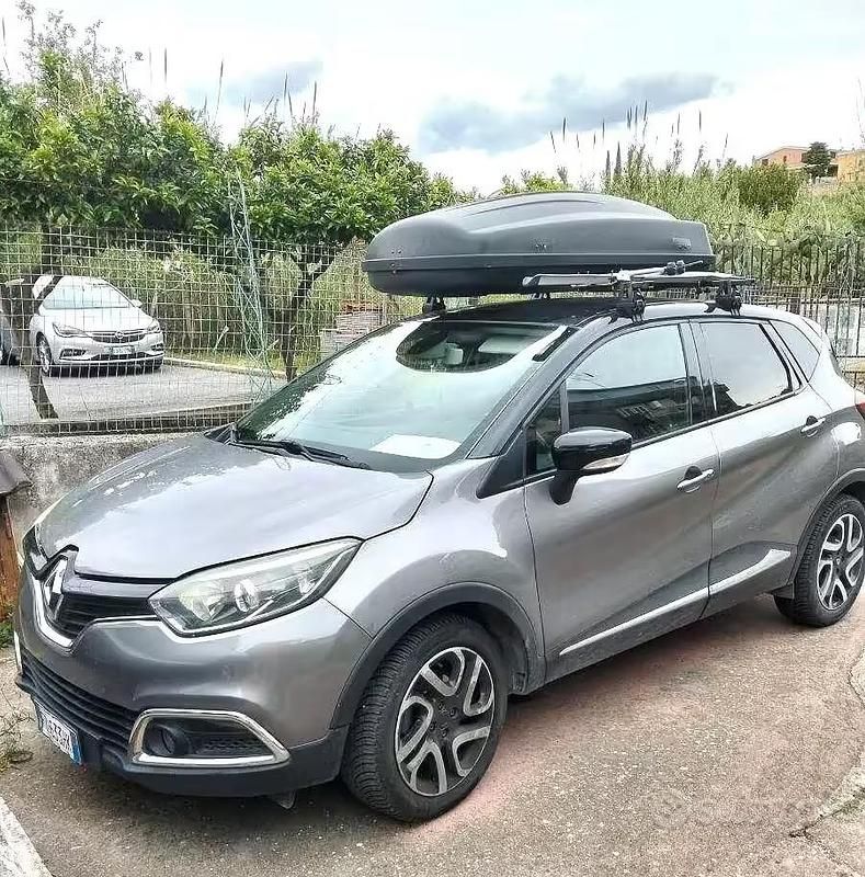 Usata Renault Captur 90 CV (66 kW) 2016 Grigio SUV