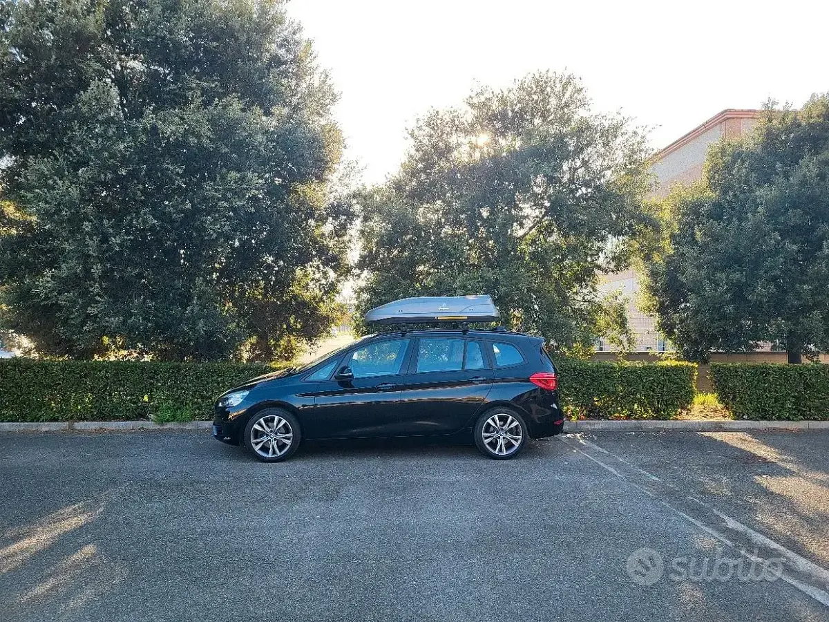 Usata BMW 218 Sport Line 150 CV (110 kW) 2015 Nero Station wagon