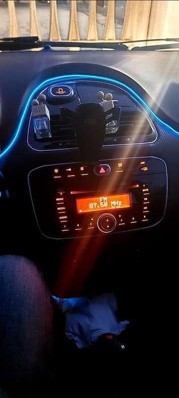 Usata 2006 Fiat Punto Tre volumi | 2000 € (Buon prezzo) - Immagine 1/4