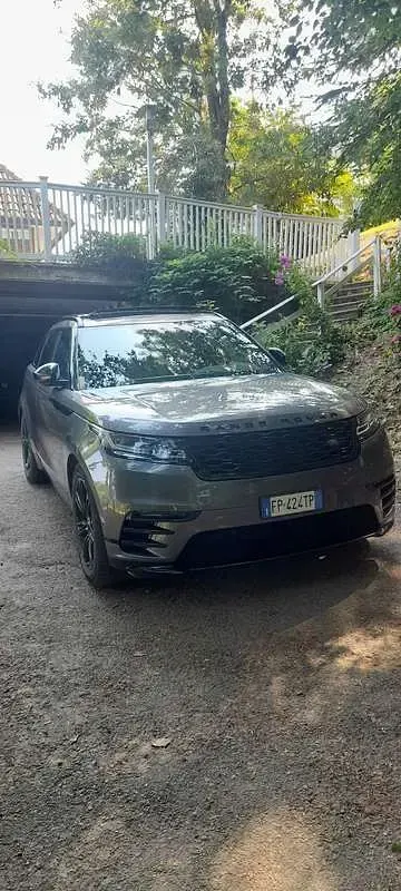 Usata Land Rover Range Rover Velar SE Dynamic 241 CV (177 kW) 2018 Grigio SUV