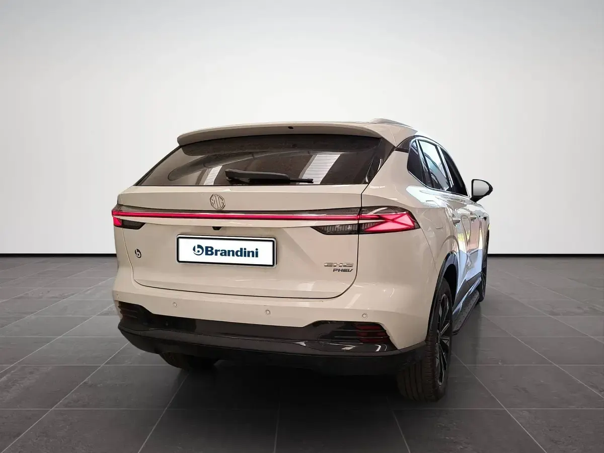 Usata MG HS Luxury 143 CV (105 kW) 2025 Wsd SUV