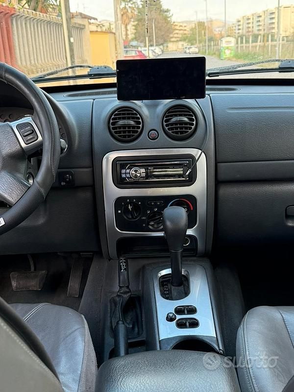 Usata Jeep Cherokee Limited 163 CV (119 kW) 2006 Nero SUV