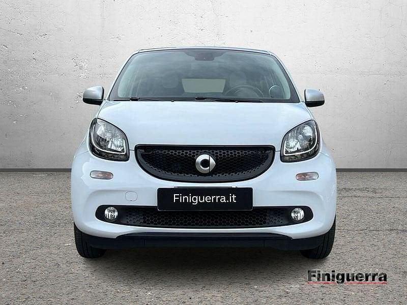 Usata Smart ForFour Prime 71 CV (52 kW) 2015 Bianco Utilitaria