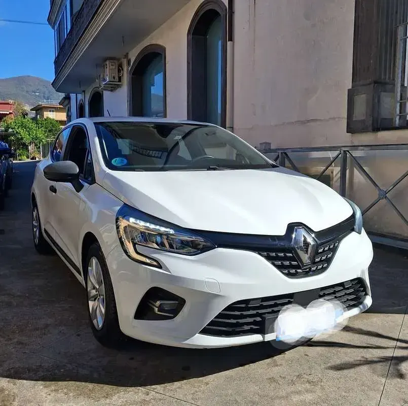 Usata Renault Clio V Intens 101 CV (74 kW) 2020 Bianco Berlina