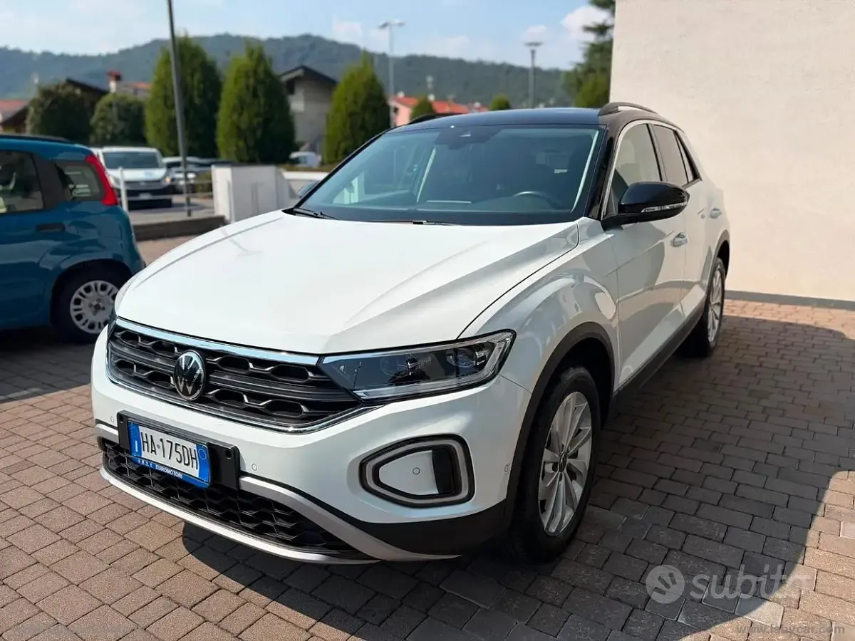 Usata VW T-Roc Style 116 CV (85 kW) 2025 Bianco SUV