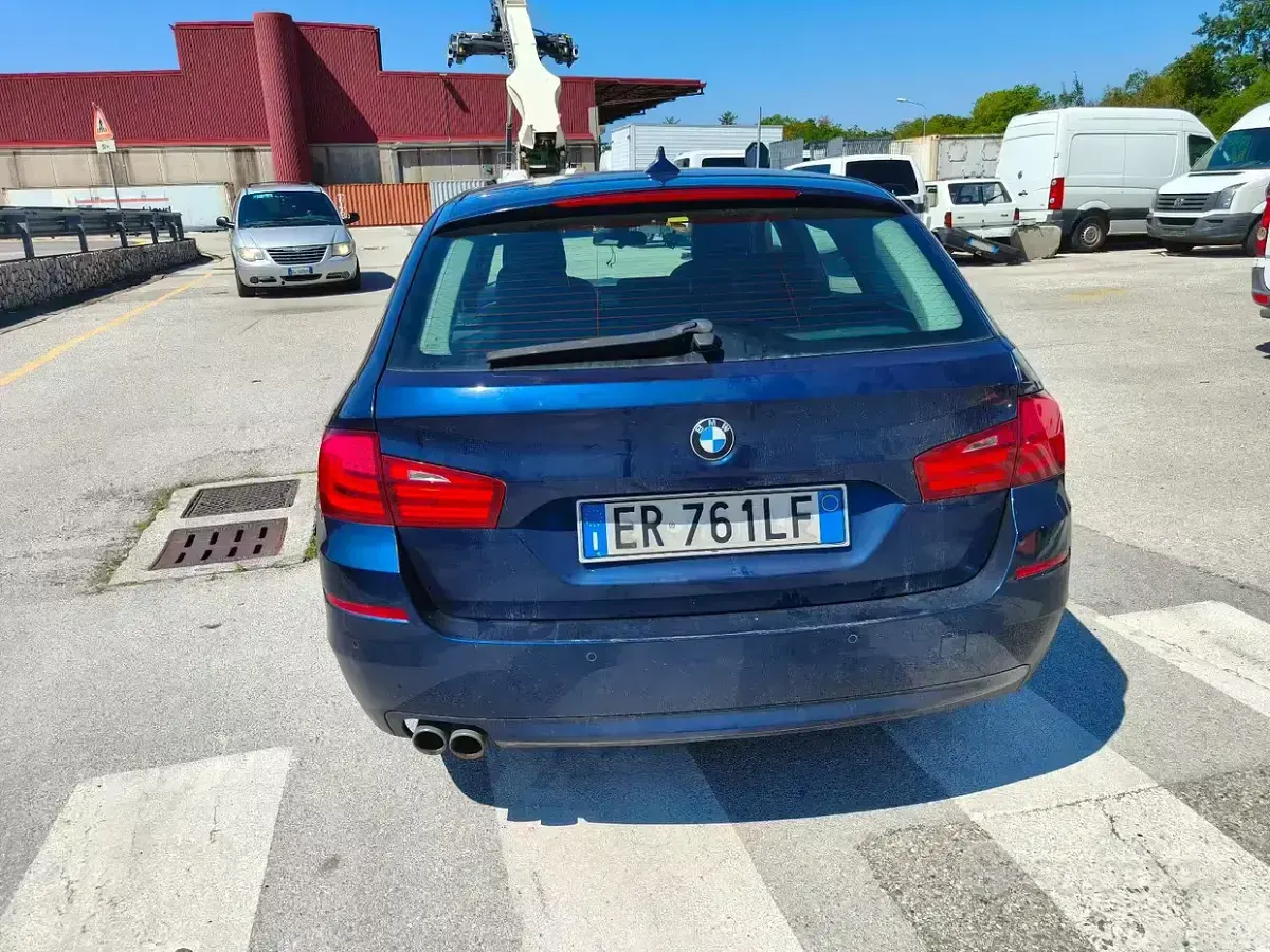 Usata BMW 530 258 CV (189 kW) 2013 Bluazzurro Station wagon