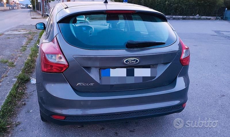 Usata Ford Focus 2011 Marrone Berlina