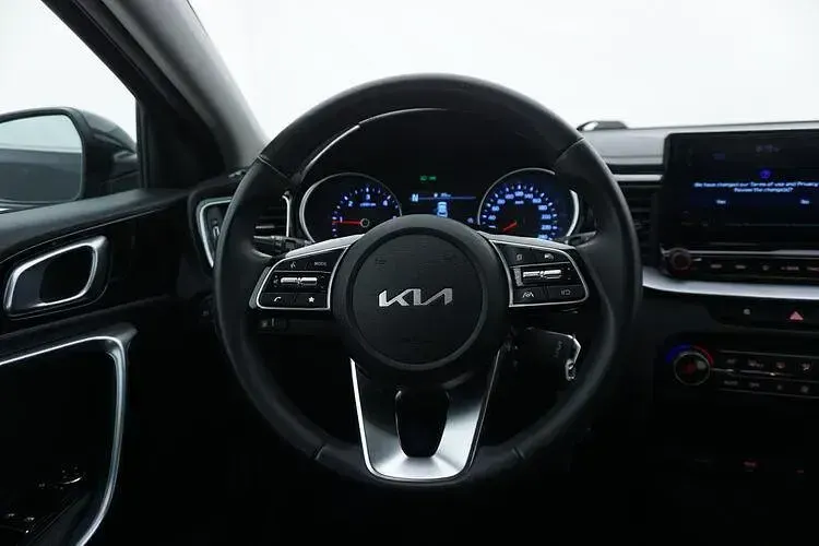 Usata Kia XCeed 136 CV (100 kW) 2022 Grigio SUV