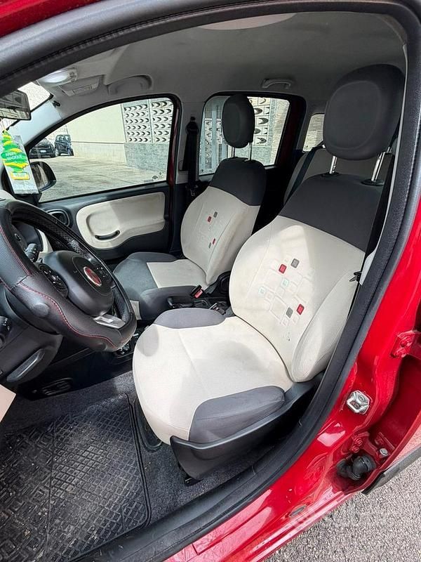 Usata Fiat Panda 70 CV (51 kW) 2013 Rosso Utilitaria