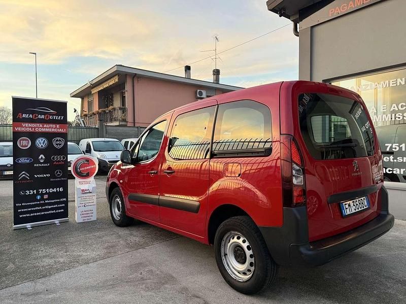 Usata Peugeot TePee 75 CV (55 kW) 2017 Rosso ardente Furgone