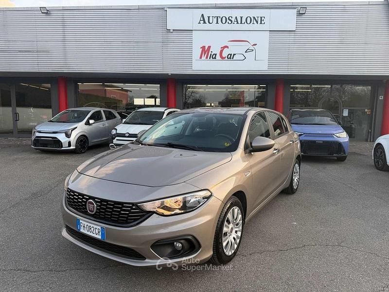 Usata Fiat Tipo Easy 120 CV (88 kW) 2017 Bronzo Berlina