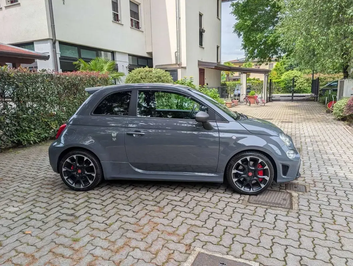 Usata Abarth 595 Competizione 179 CV (131 kW) 2019 Grigio record Coupé