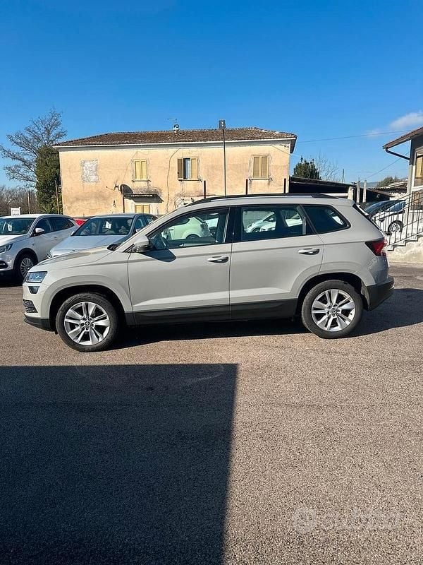 Usata Skoda Karoq 150 CV (110 kW) 2020 Grigio SUV