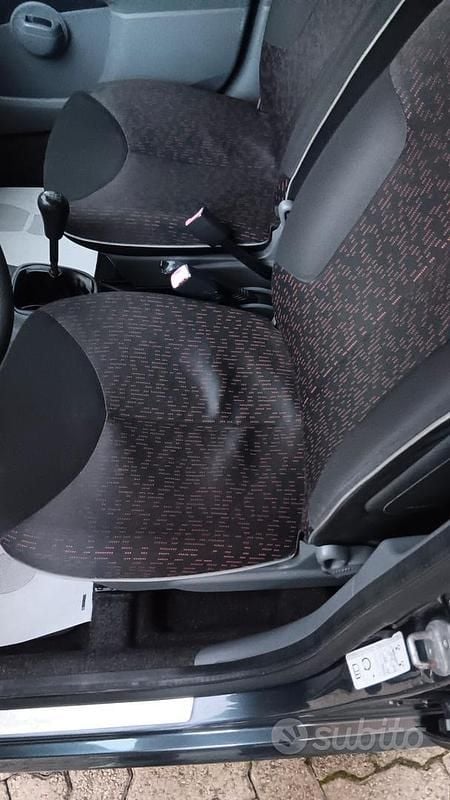 Marrone Usata 2010 Peugeot 107 Due volumi | 3300 € (Ottimo prezzo) - Immagine 1/4