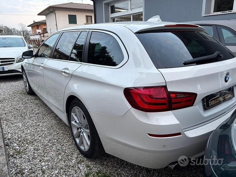 Usata BMW 525 203 CV (149 kW) 2010 Bianco Station wagon