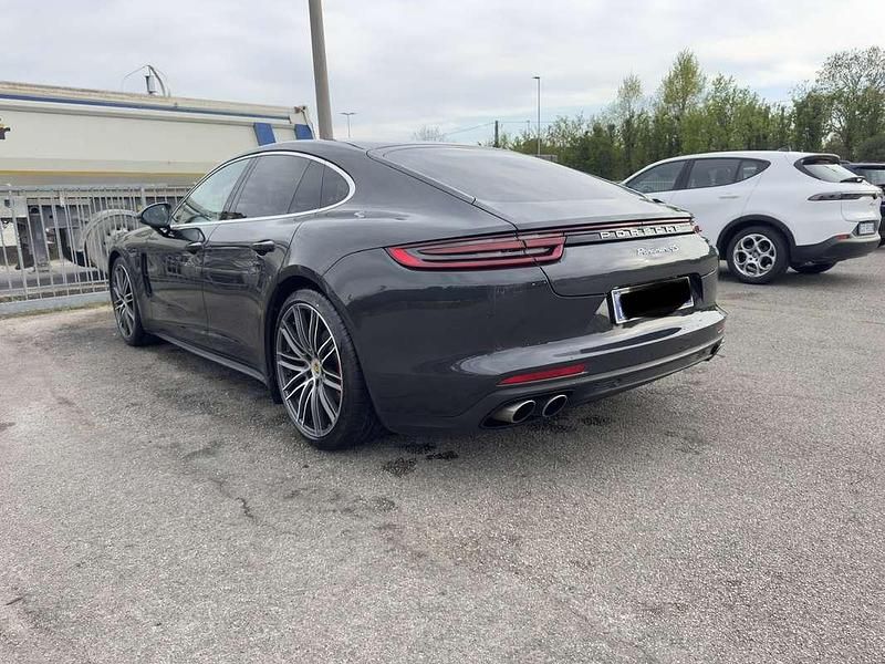 Usata Porsche Panamera 4S Diesel 421 CV (309 kW) 2017 Utilitaria